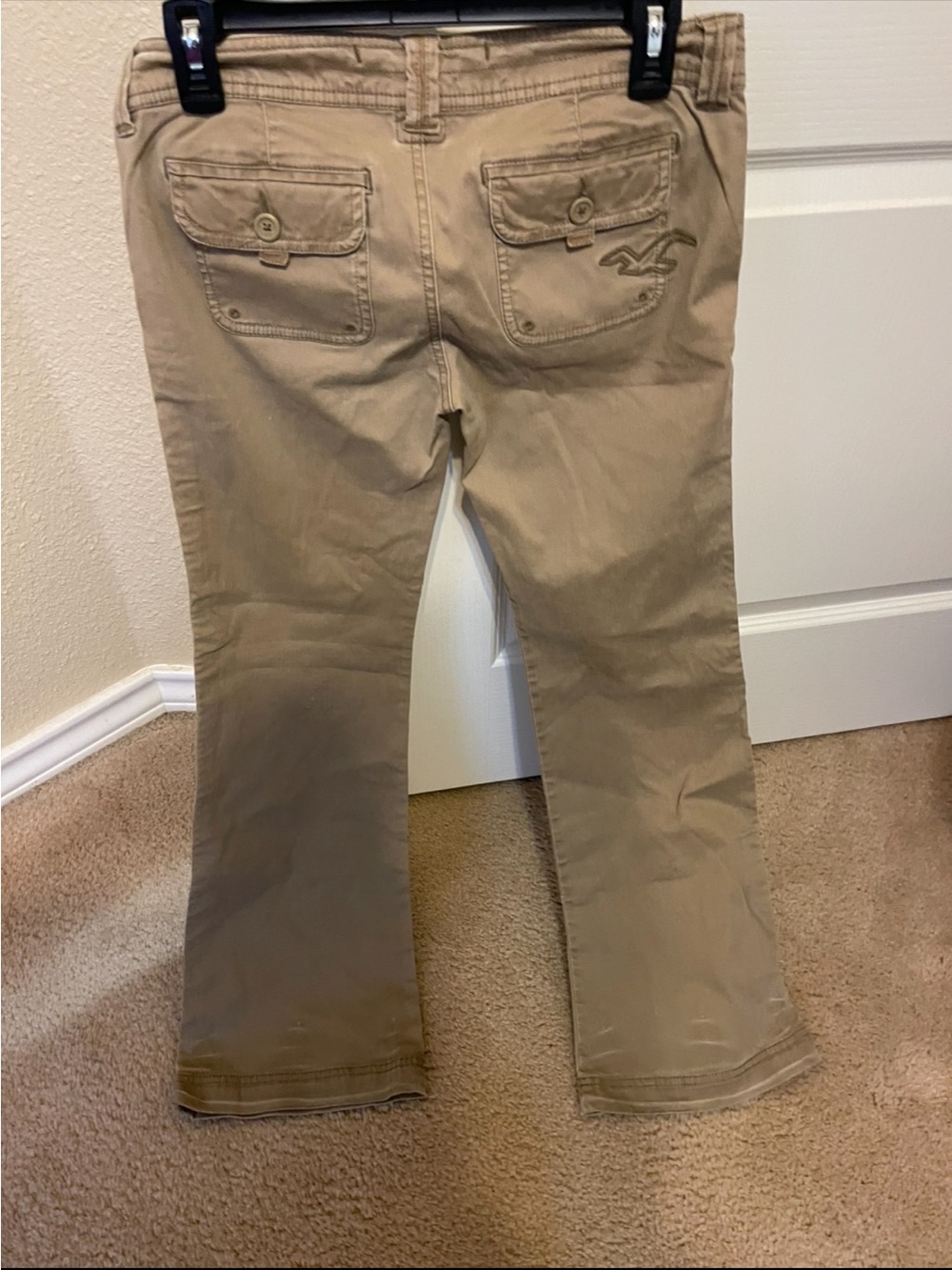 Hollister Women's Khaki Flared Pants size 3s - Picture 2 of 2